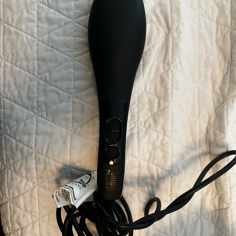 Sutra Black Hair Straightener Brush